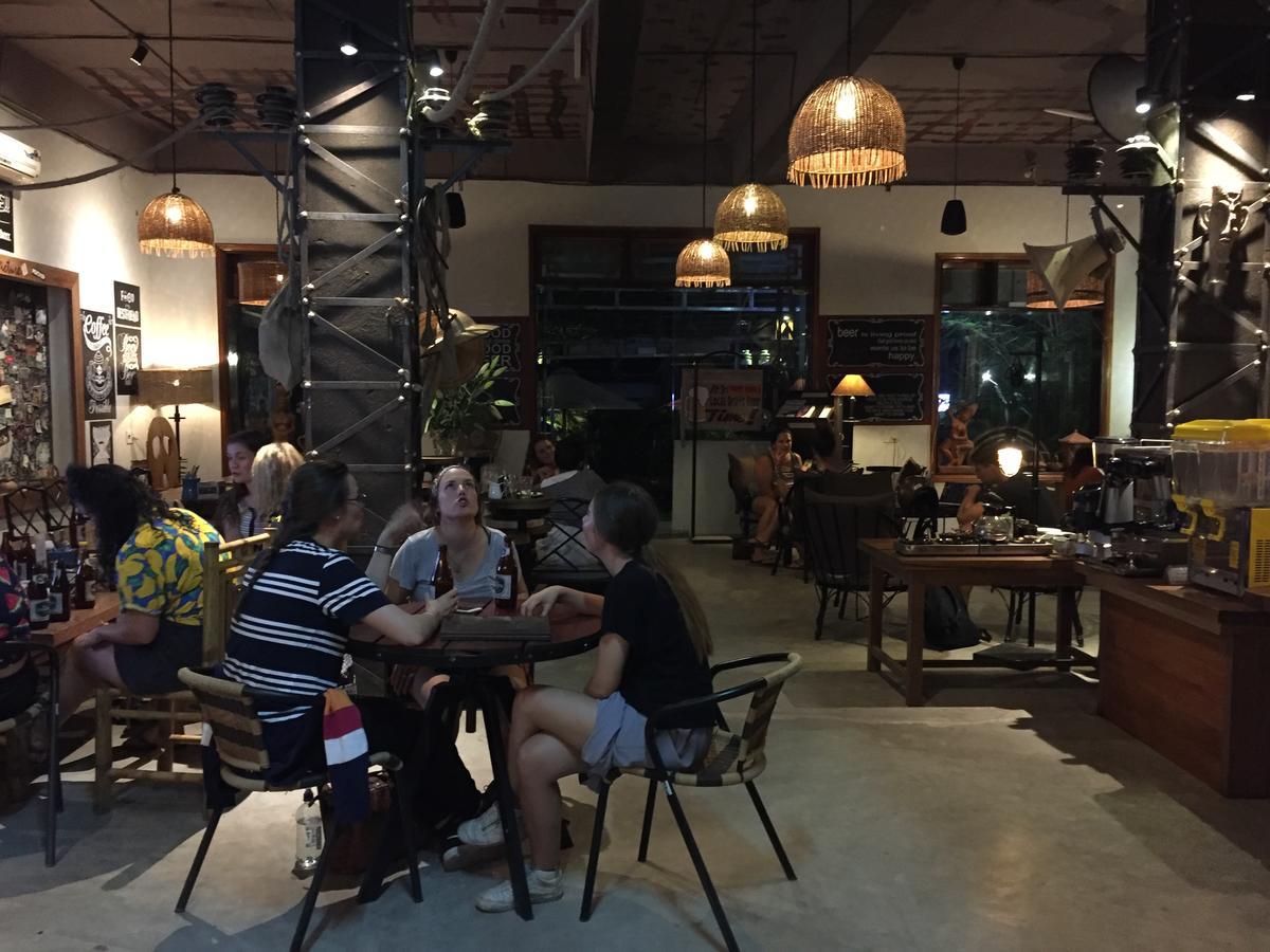 Phong Nha Gecko Hostel Dong Hoi Exterior foto